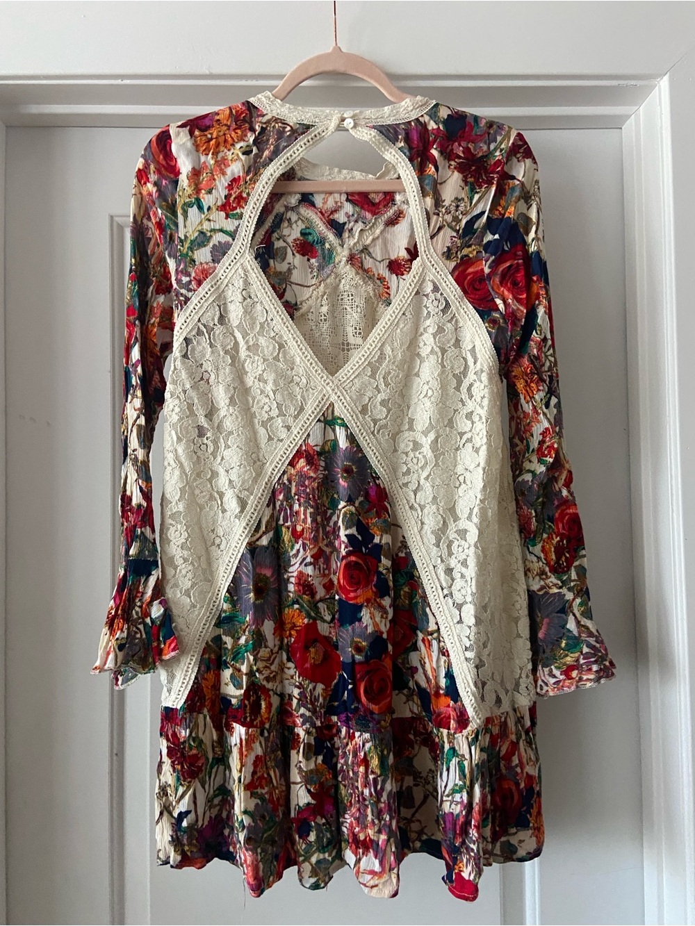 Umgee Floral Lace-Back Tunic Top - Cream & Multi - Picture 3 of 6